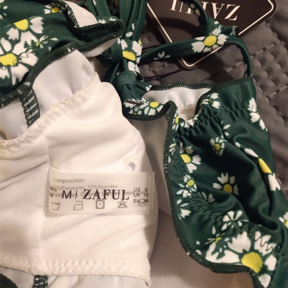 Bathing suit - Picture 4 of 5